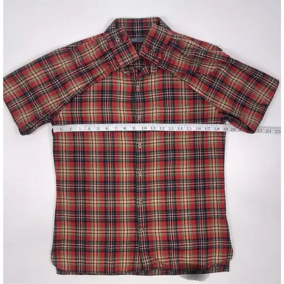 Vince Men’s Red Plaid Cotton Flannel Button Up Shirt Size Small - Picture 8 of 9